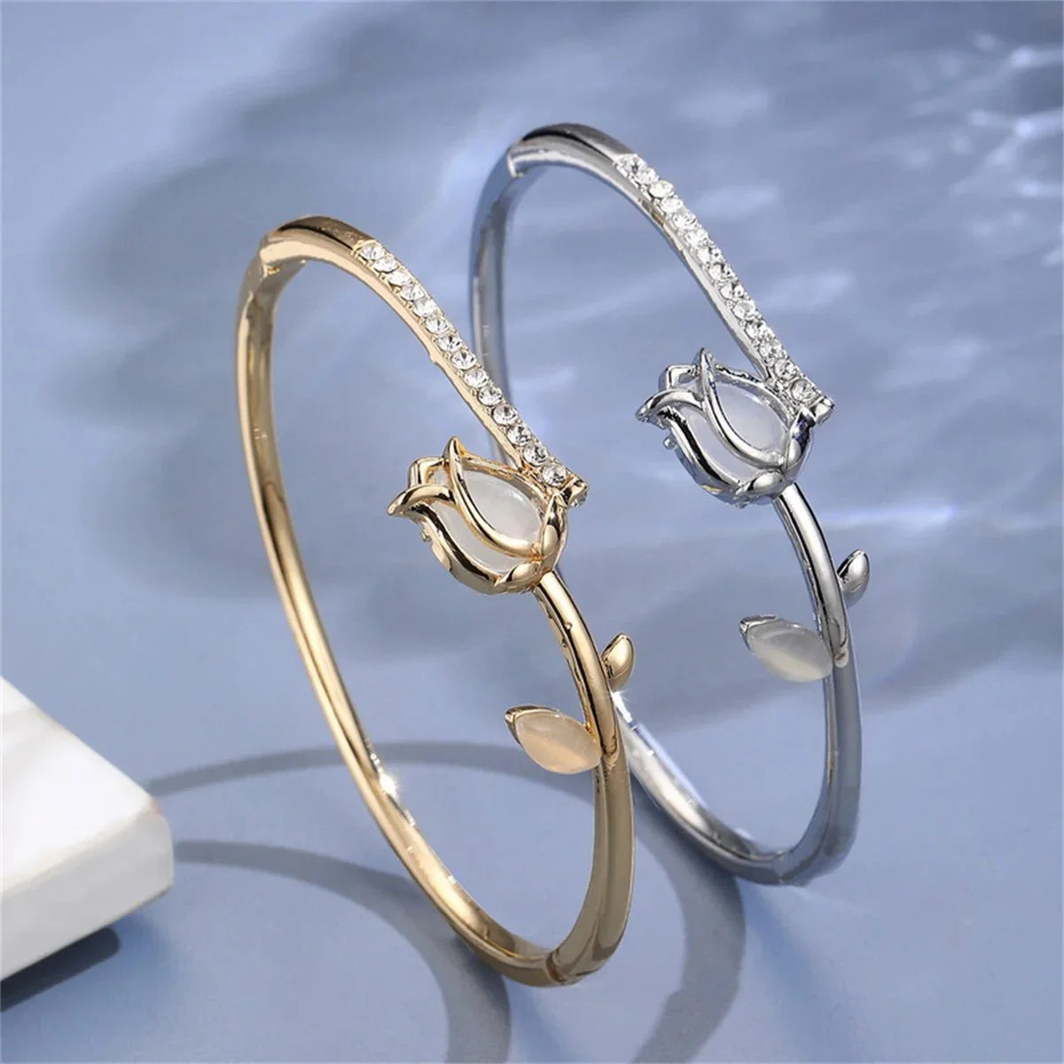 Brehn | Elegante Tulpe Opal Diamant Akzent Armband