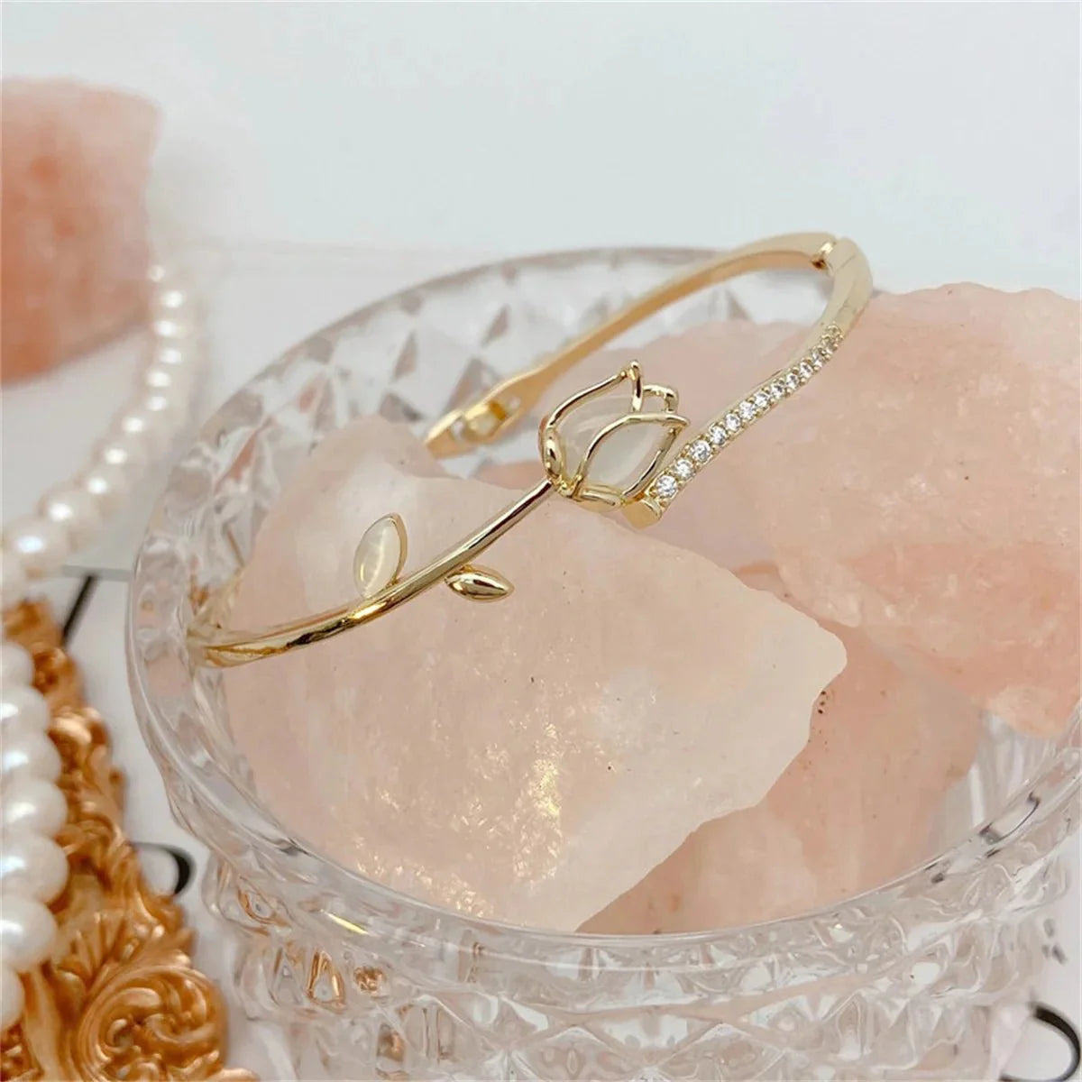 Brehn | Elegante Tulpe Opal Diamant Akzent Armband