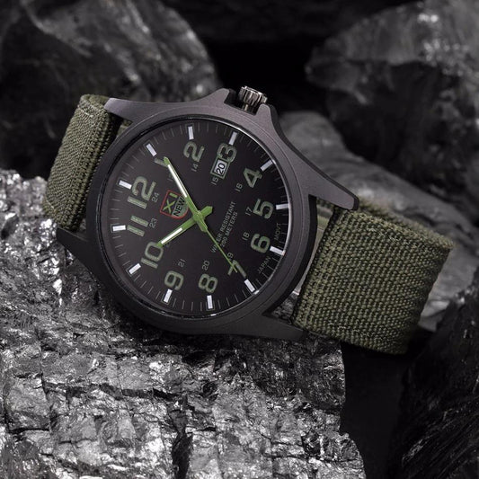 Taktische Herren Uhr AdventureTime – Wasserdicht und Stoßfest mit LED | Brehn