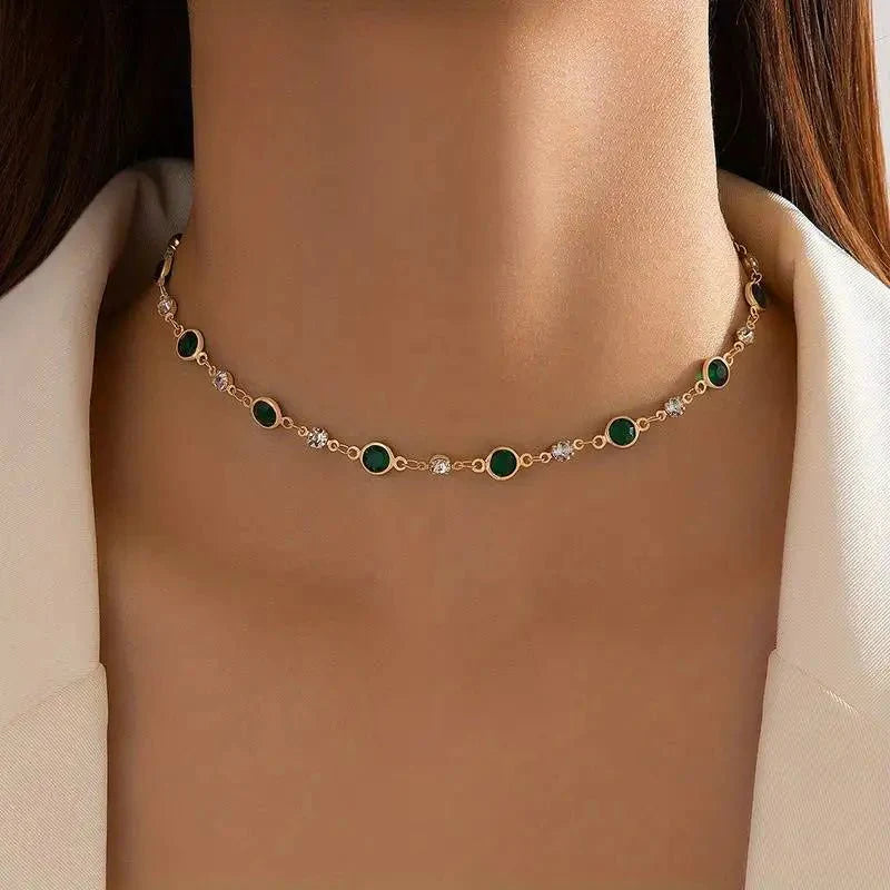 Brehn | Smaragd- und Diamant-Abstand-Halskette