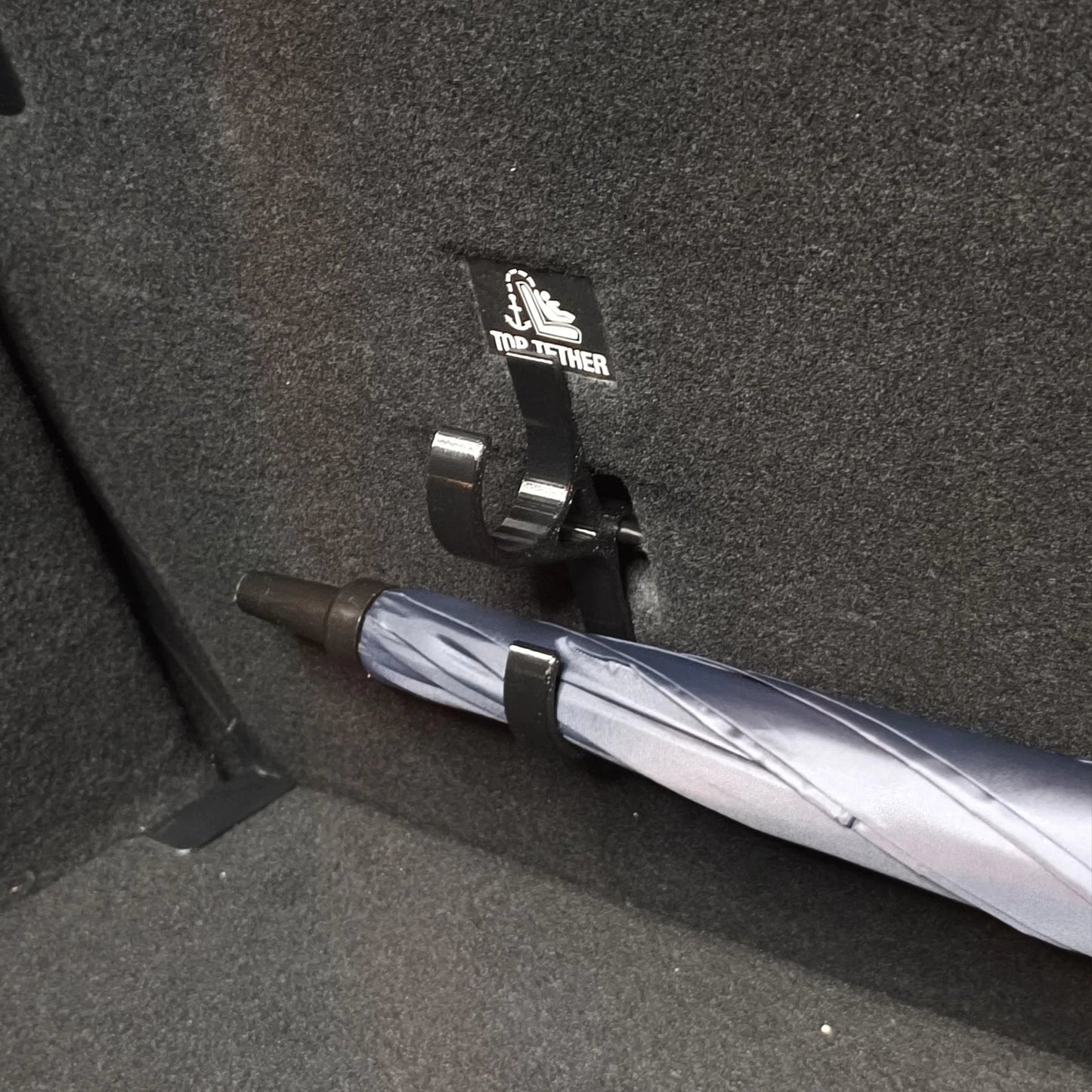 StormGrip — Nie mehr Chaos im Auto: Perfekte Ordnung und trockene Füße auf Knopfdruck! | Brehn