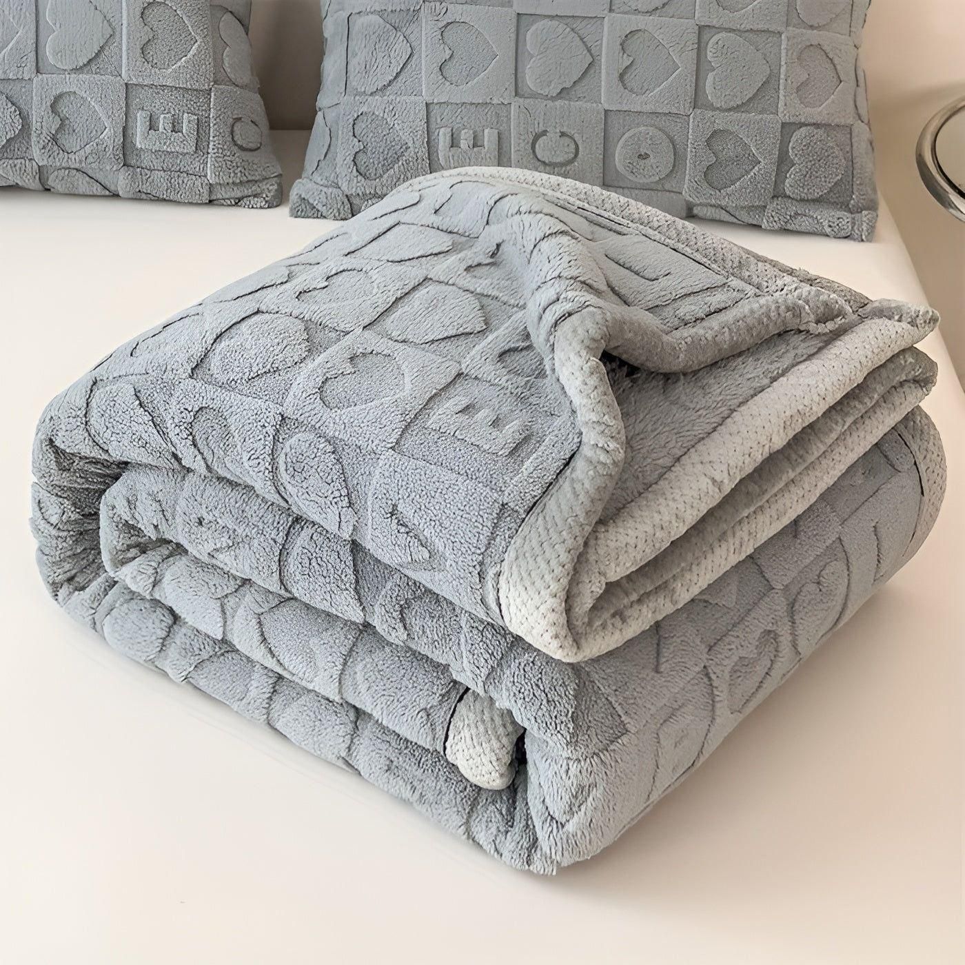CoralDream Brehnanket – Warme Fleece-Winter-Brehnanket mit doppelseitigem Herz- und Buchstabenmotiv