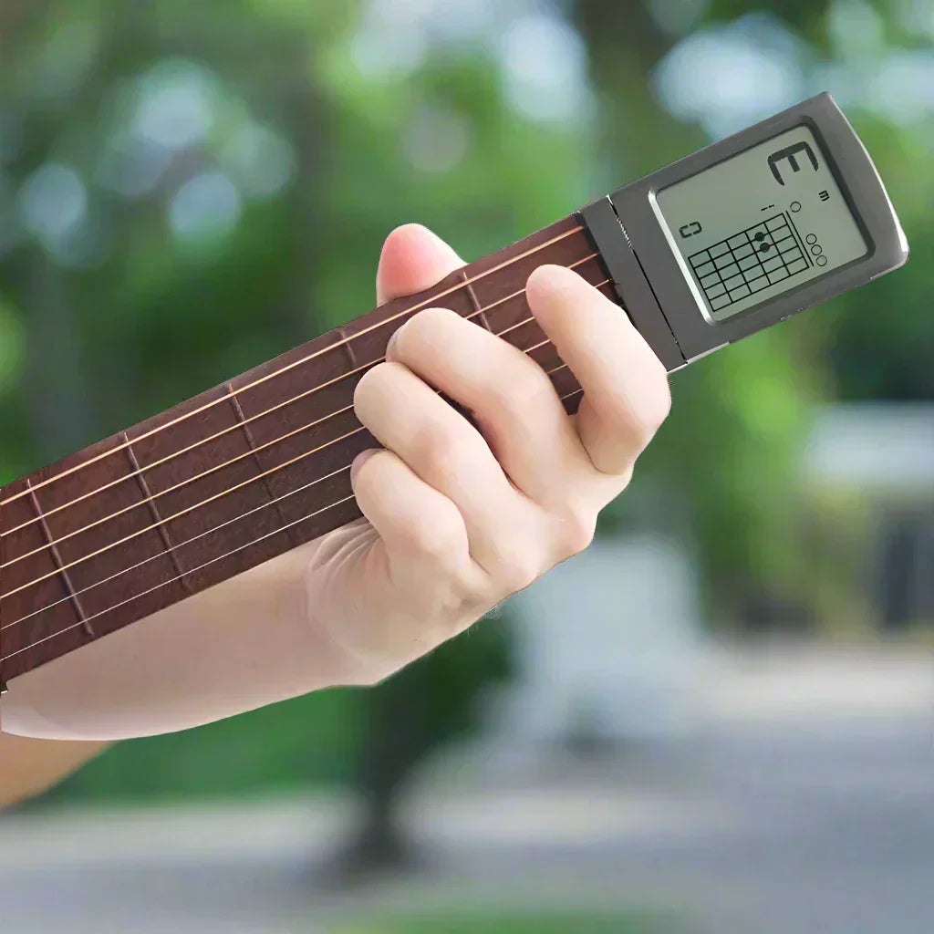 StrumSpark — Meistere die Gitarre leise, schnell und mit echtem Groove | Brehn