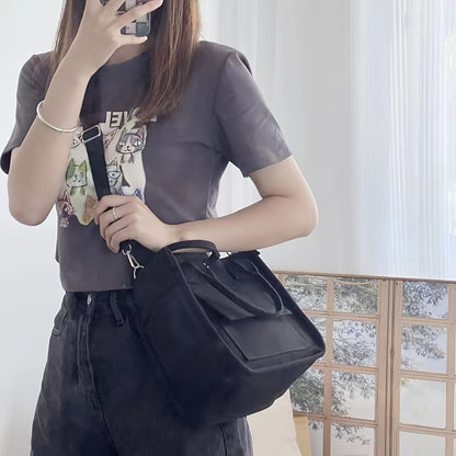 UrbanEase Canvas Slingbag – Weiße Schultertasche mit Magnetic Closure und verstellbarem Riemen | Brehn
