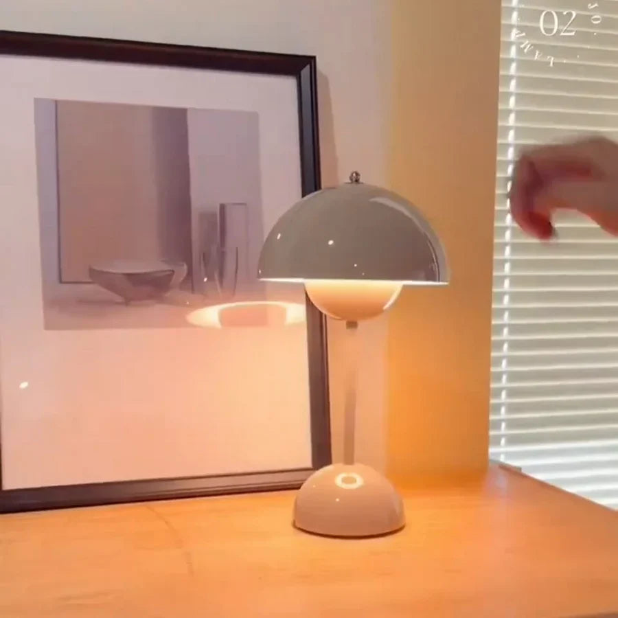 Brehn | Trendige pilzförmige Designlampe - MushLuxe