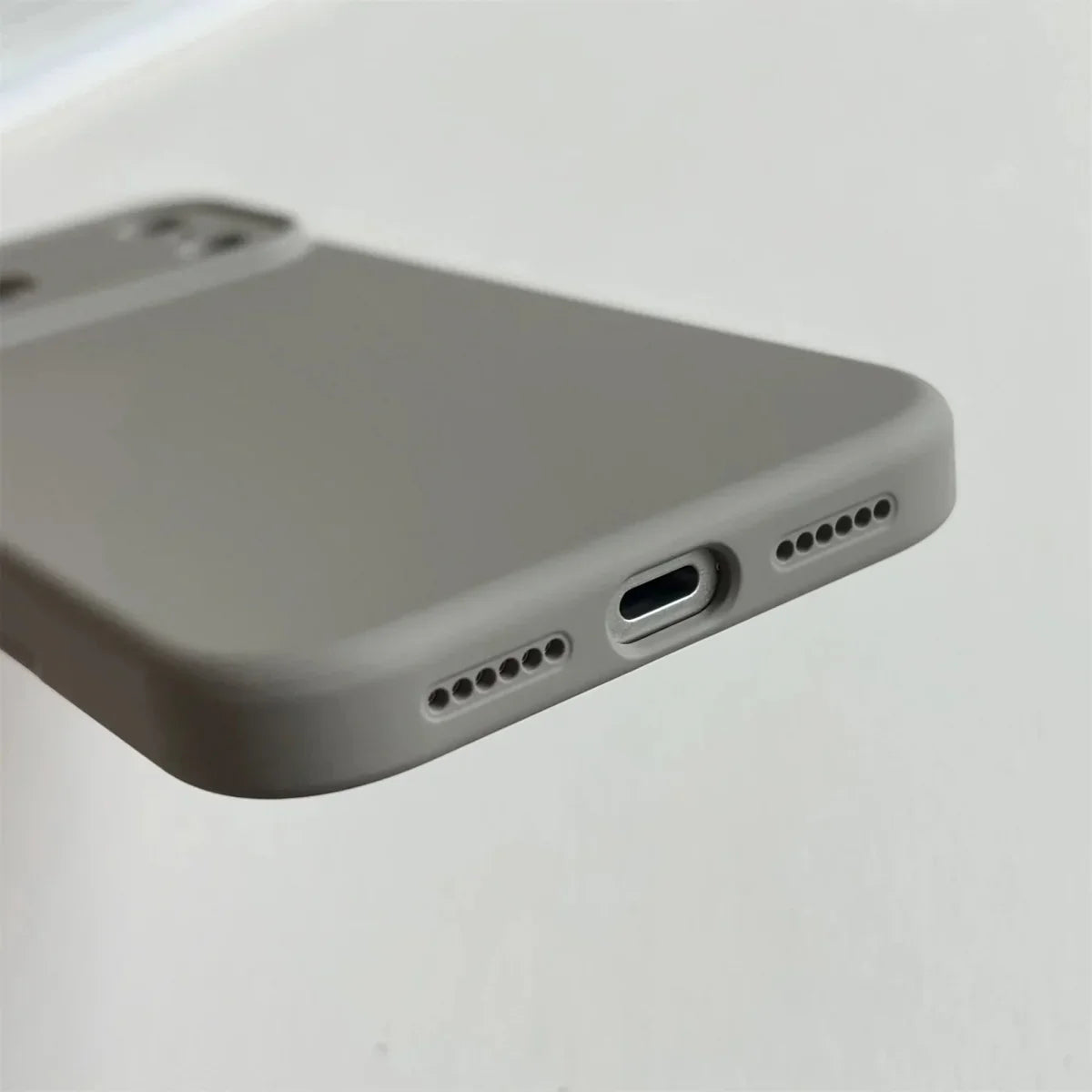 FLEXISHIELD – Stoßfeste TPU-Silikonhülle für iPhone 16 & 17 Serie