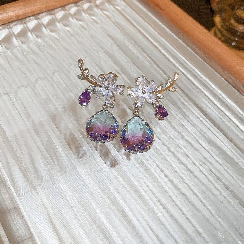 Brehn | Florale Amethyst-Wassertropfen-Ohrringe