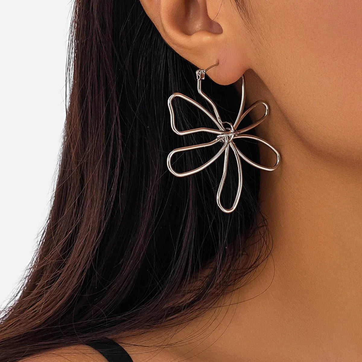 Brehn | Florale Knoten Umriss Ohrringe