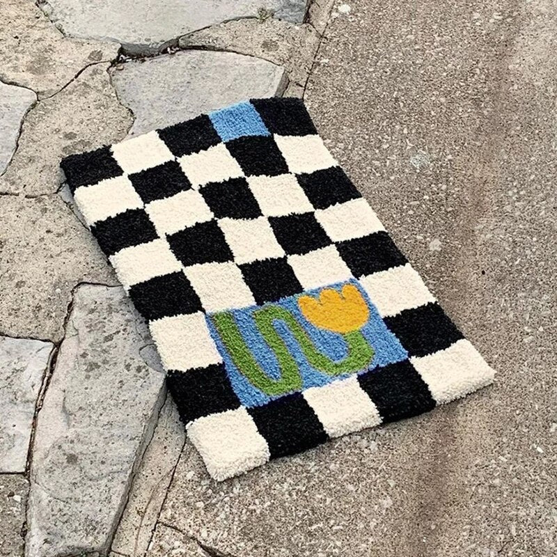 Flauschiger Schachbrett-Teppich