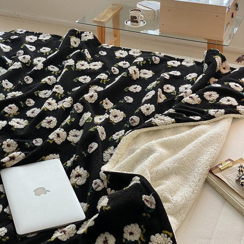 Fluffy Floral Plush Verdickte Decke für Gemütlichen Komfort | Brehn