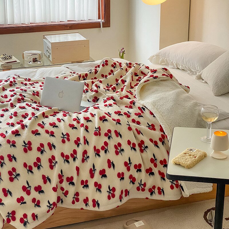 Fluffy Floral Plush Verdickte Decke für Gemütlichen Komfort | Brehn