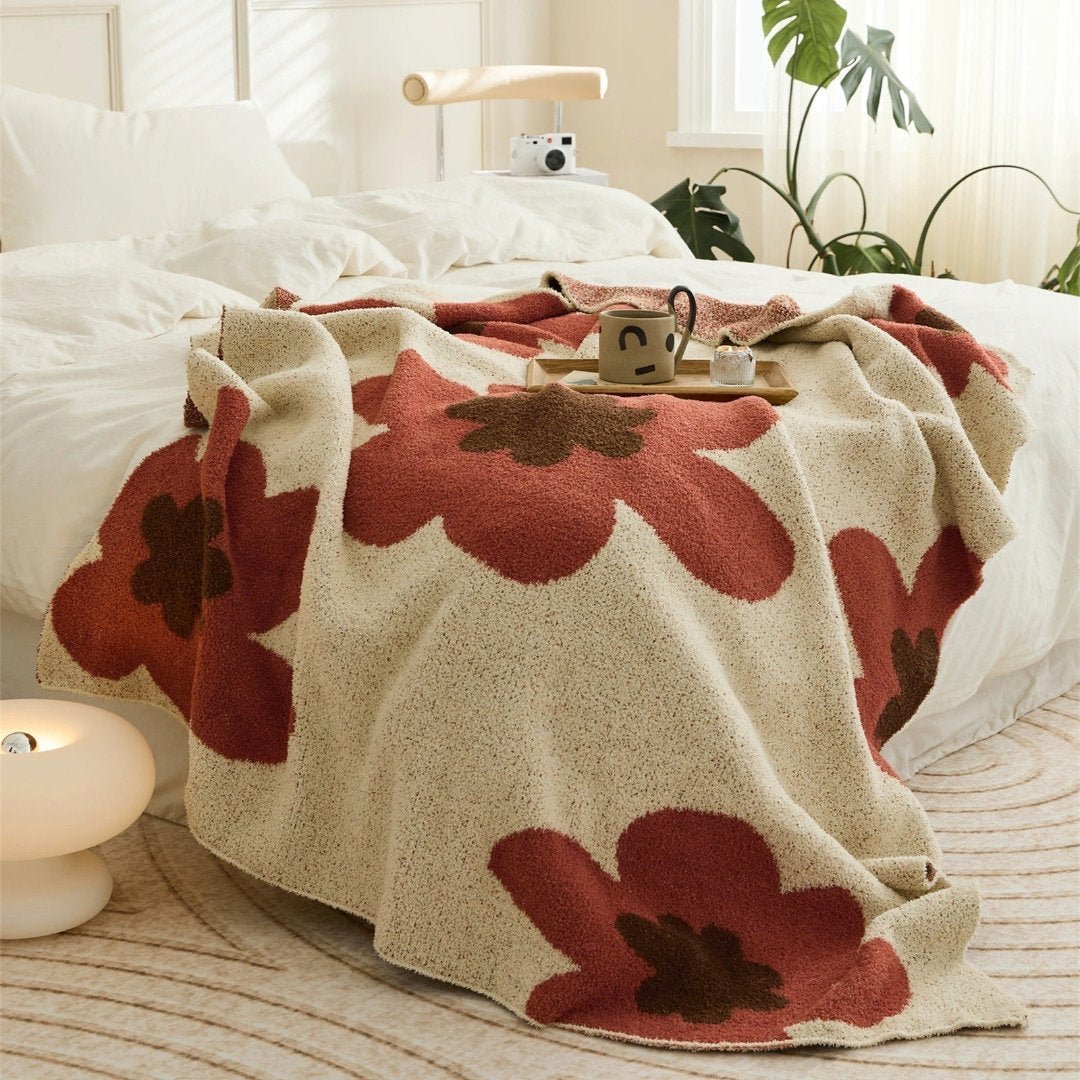 Eleganz und Wärme für Ihr Zuhause mit der weichen Blumendecke