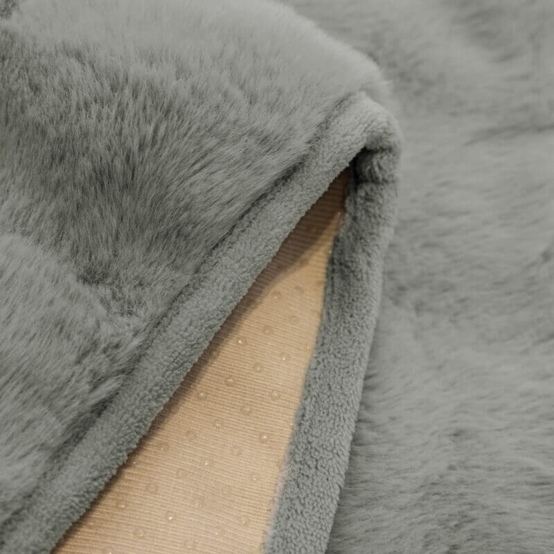 Kuschelplüsch Einfarbige Rutschfeste Couchdecke für Komfort | Brehn