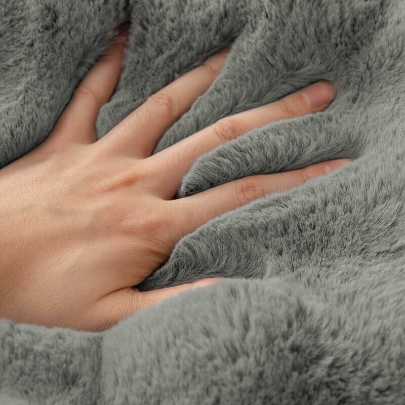 Kuschelplüsch Einfarbige Rutschfeste Couchdecke für Komfort | Brehn