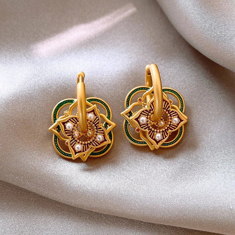 Brehn | Geometrische Rangoli Jhumka Ohrringe