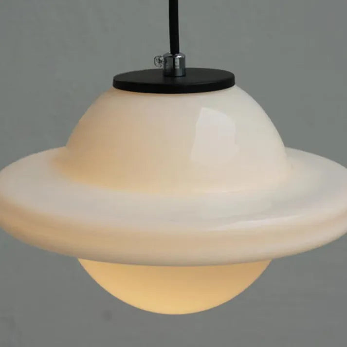 Brehn | Geometrische Lampe, die den Raum beleuchten wird