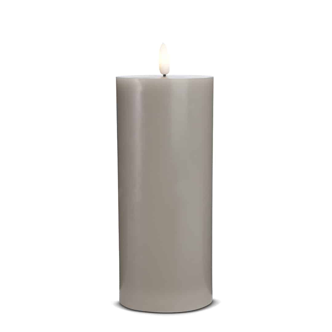 LED Kerze (1 Stück) mit realistischer 3D Flamme 7,5 x 20 cm | Brehn