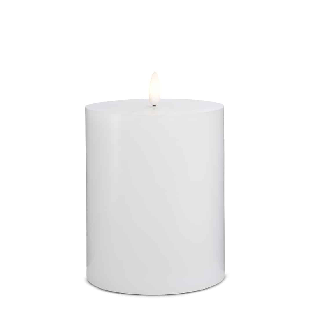 LED Kerze (1 Stück) mit realistischer 3D Flamme 10 x 15 cm | Brehn