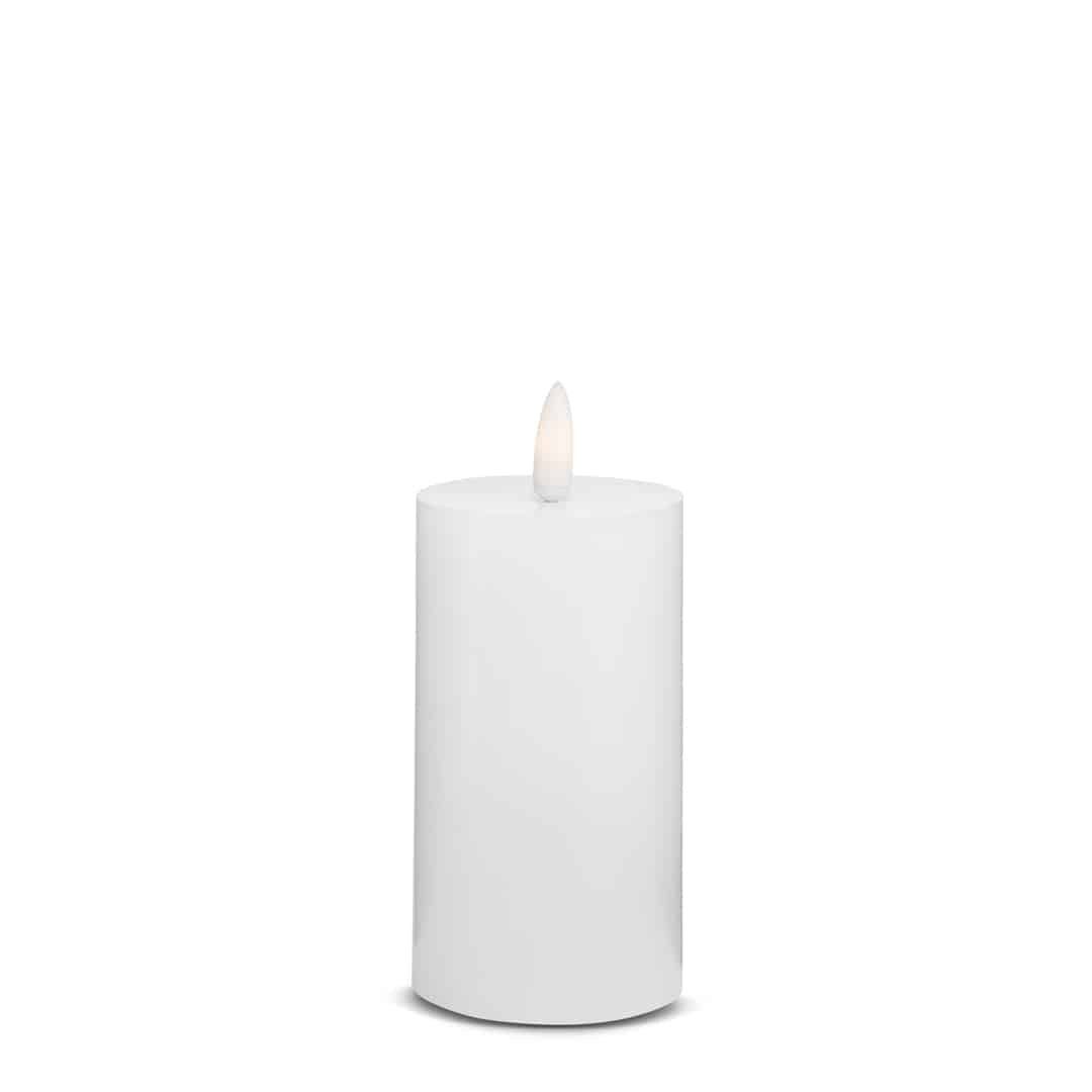 LED Kerze (1 Stück) mit realistischer 3D Flamme 5 x 12,5 cm | Brehn