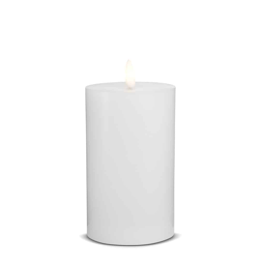 LED Kerze (1 Stück) mit realistischer 3D Flamme 5 x 15 cm | Brehn