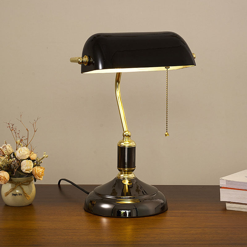 LuxeLume - Elegante Glas-Tischlampe für zeitloses Licht | Brehn