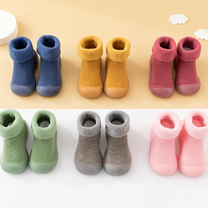 Brehn | Warme Sicherheit – Rutschfeste Sockenschuhe Für Kleinkinder