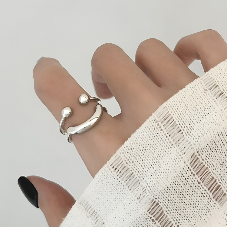 Brehn | SmiliRing: Ein Lächeln an Ihren Fingerspitzen