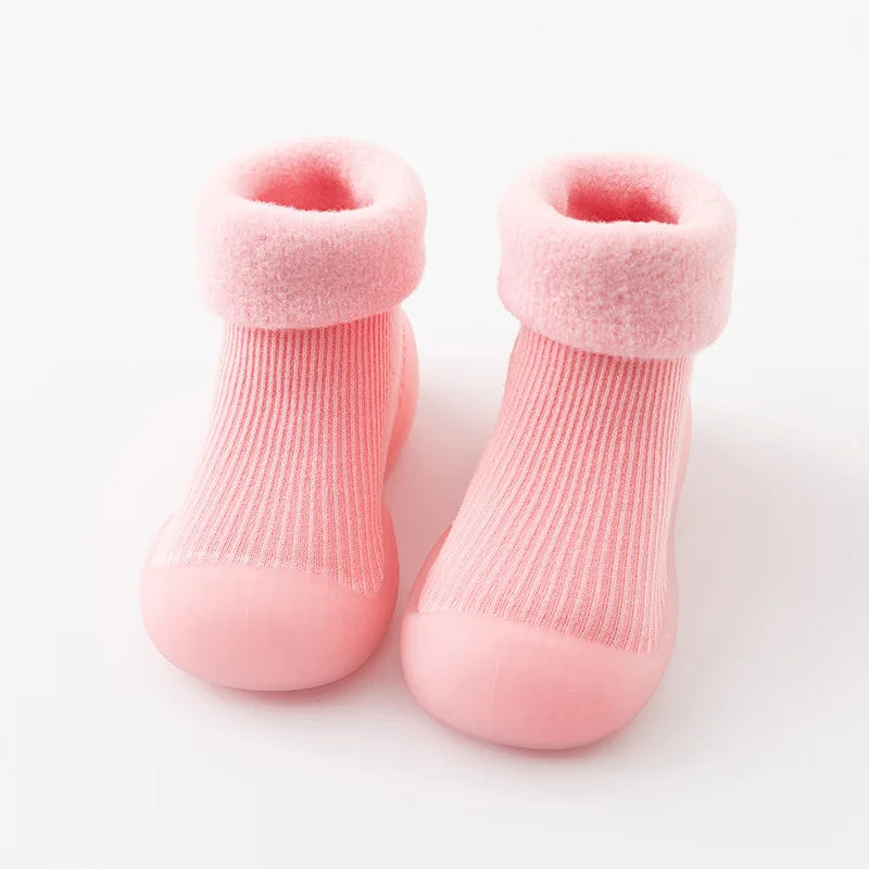 Brehn | Warme Sicherheit – Rutschfeste Sockenschuhe Für Kleinkinder