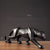 Moderne Jaguar-Figur aus Kunstharz für die Heimdekoration