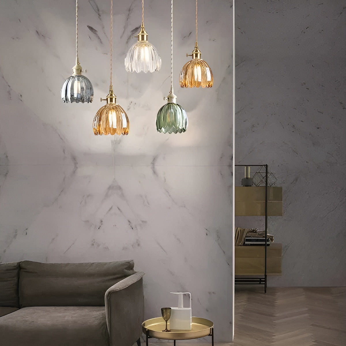 Pendelleuchte mit Blütenglas japanisches Design für gemütliche Räume