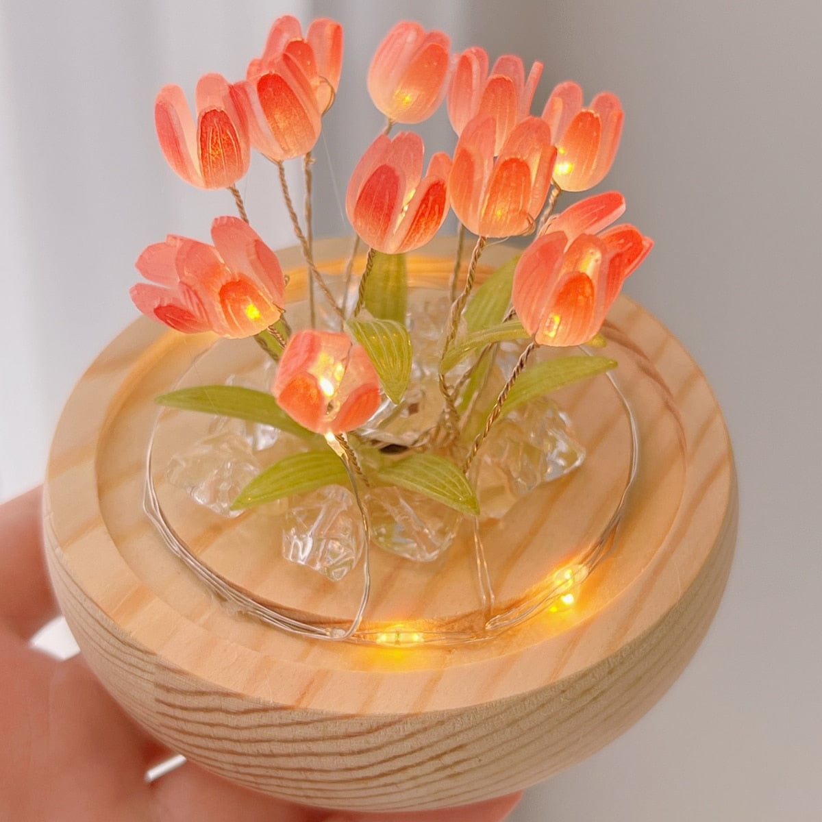 Tulpen-Nachtlicht mit LED-Beleuchtung (batteriebetrieben) – Beruhigendes, kabelloses Licht für Schlaf- und Kinderzimmer