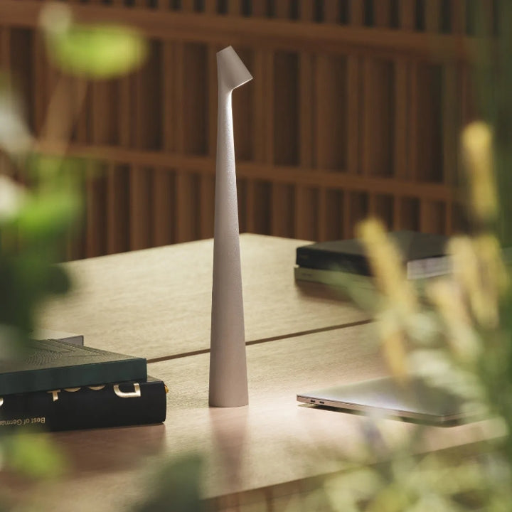 Brehn | Skulptur Tischlampe Drahtlose LED Lampe Solid Aluminium 10000mAh Batterie 3-Stufen Dimmung CRI 90 USB-C Ladeanschluss Warmweiß 2700K