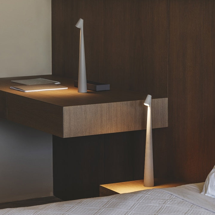 Brehn | Skulptur Tischlampe Drahtlose LED Lampe Solid Aluminium 10000mAh Batterie 3-Stufen Dimmung CRI 90 USB-C Ladeanschluss Warmweiß 2700K