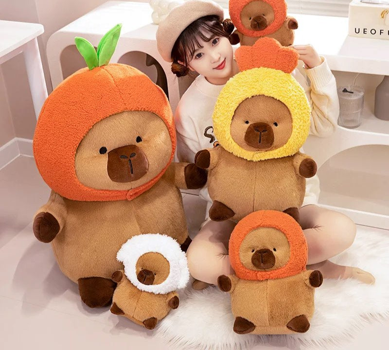 Brehn | Chubby Capybara Plüschfigur mit Hut