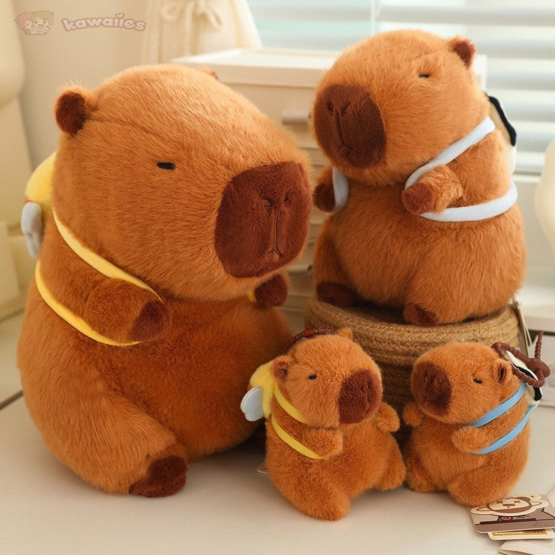Brehn | Kawaii Capybara mit Rucksack Plüschkollektion