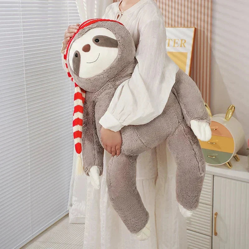 Brehn | Kawaii Weihnachtsfaultier Plüsch mit gestreiftem Hut