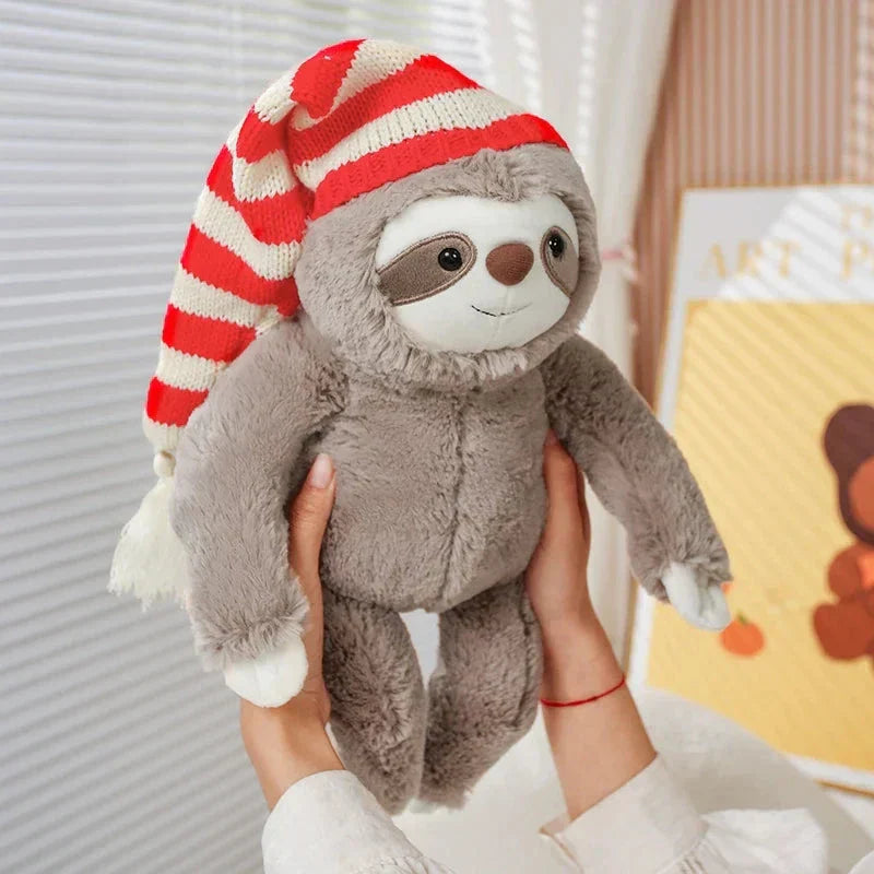 Brehn | Kawaii Weihnachtsfaultier Plüsch mit gestreiftem Hut