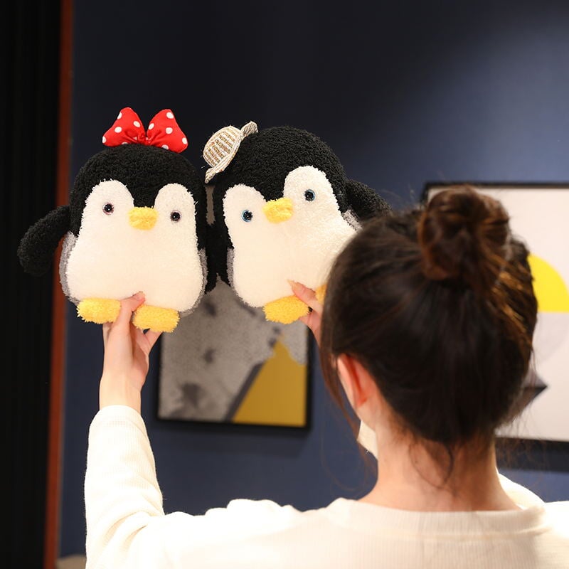 Brehn | Mumble und Frosty der flauschige Pinguin Plüschfigur
