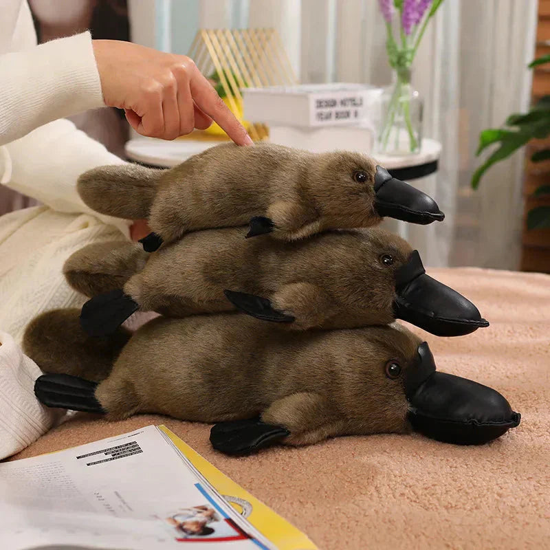 Brehn | Pleep der flauschige braune und weiße Schnabeltier-Plüsch