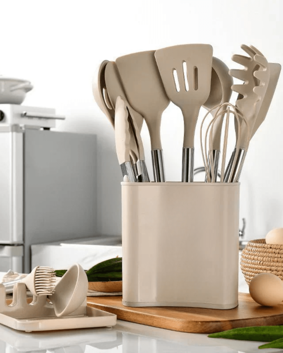 KITCHENORA – Komplettes Küchenhelfer-Set mit Silikonköpfen und Griffen in Holzoptik