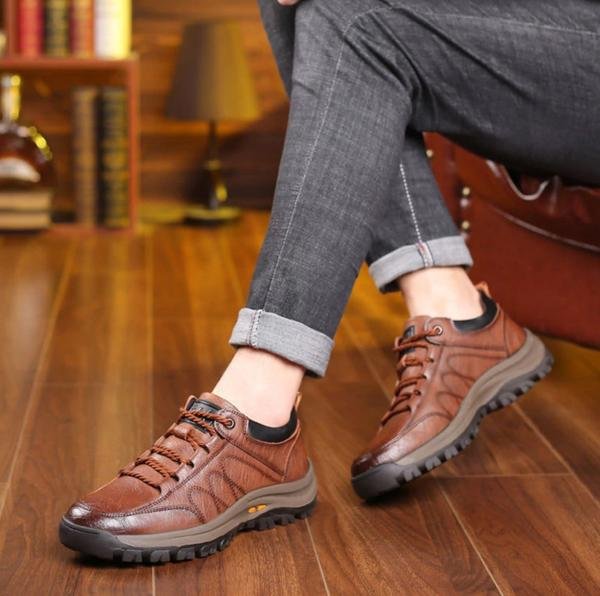 Brehn | Handgenähte Herren-Freizeitschuhe | Echtes Rindsleder | Orthopädisches Drei-Fuß-Stützdesign | Rutschfeste Gummisohle | Wasserabweisend & Atmungsaktiv | Schwarz & Braun