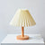 Holz Nachttischlampe mit gefaltetem Schirm Vintage Design | Brehn