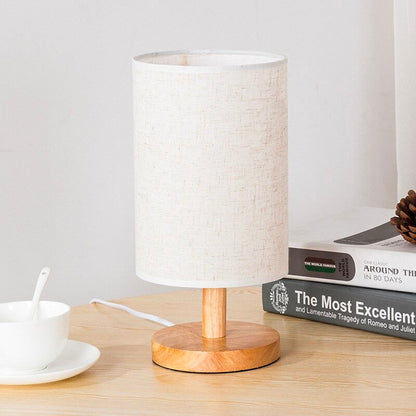 Skandinavische Holz-Nachttischlampe mit Touch Control Design | Brehn
