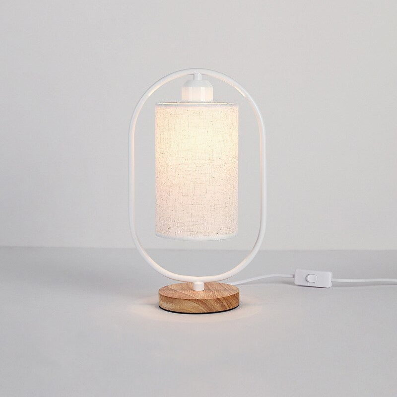 Industrieller Stil Holztischlampe mit Metallakzent | Brehn