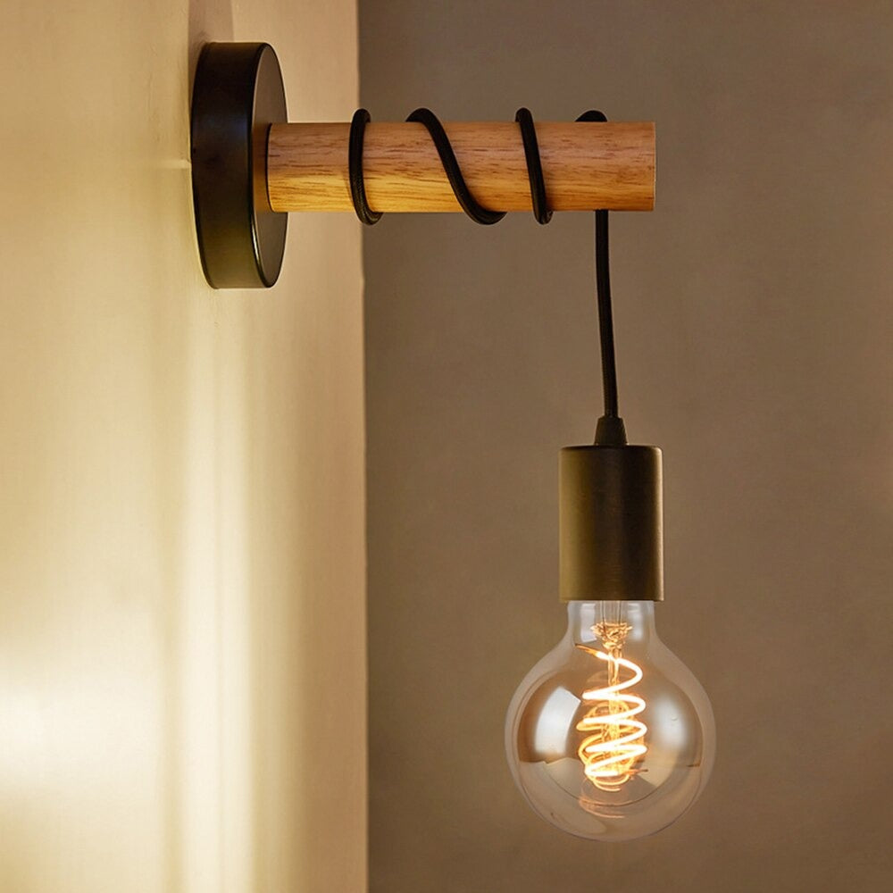 Schwarze industrielle Wand-Nachttischlampe mit Holzsockel | Brehn