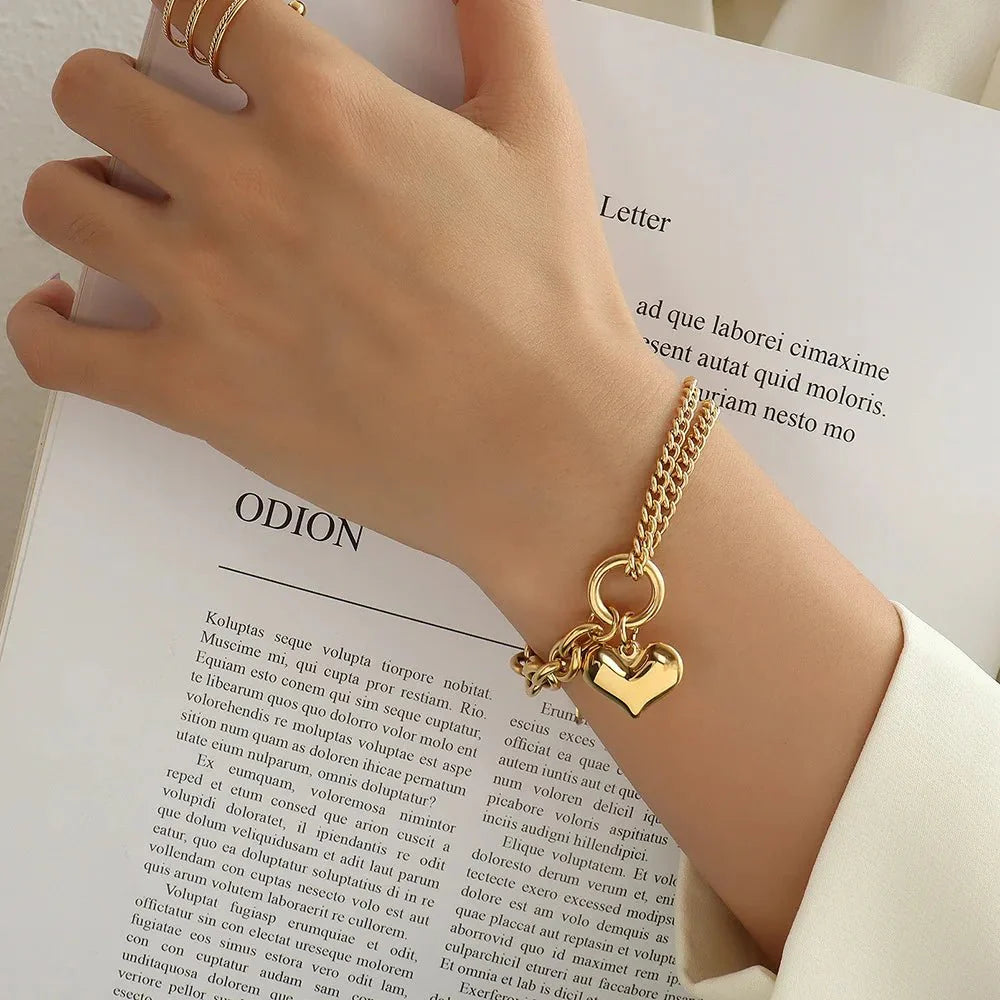 Brehn | Geschichtete Ketten- und Paperclip-Herz-Armbänder