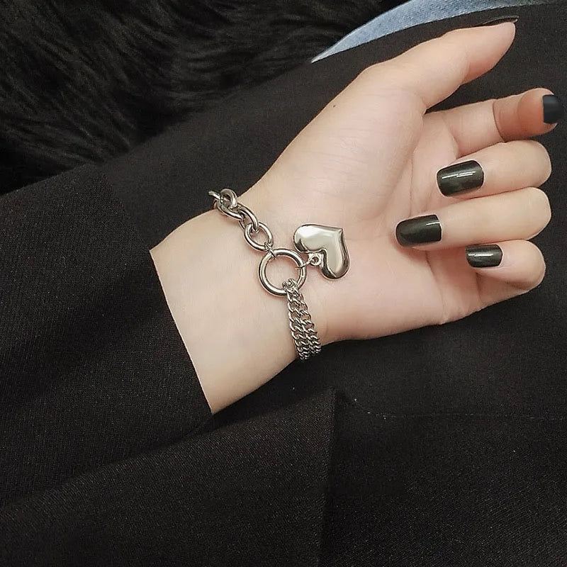 Brehn | Geschichtete Ketten- und Paperclip-Herz-Armbänder