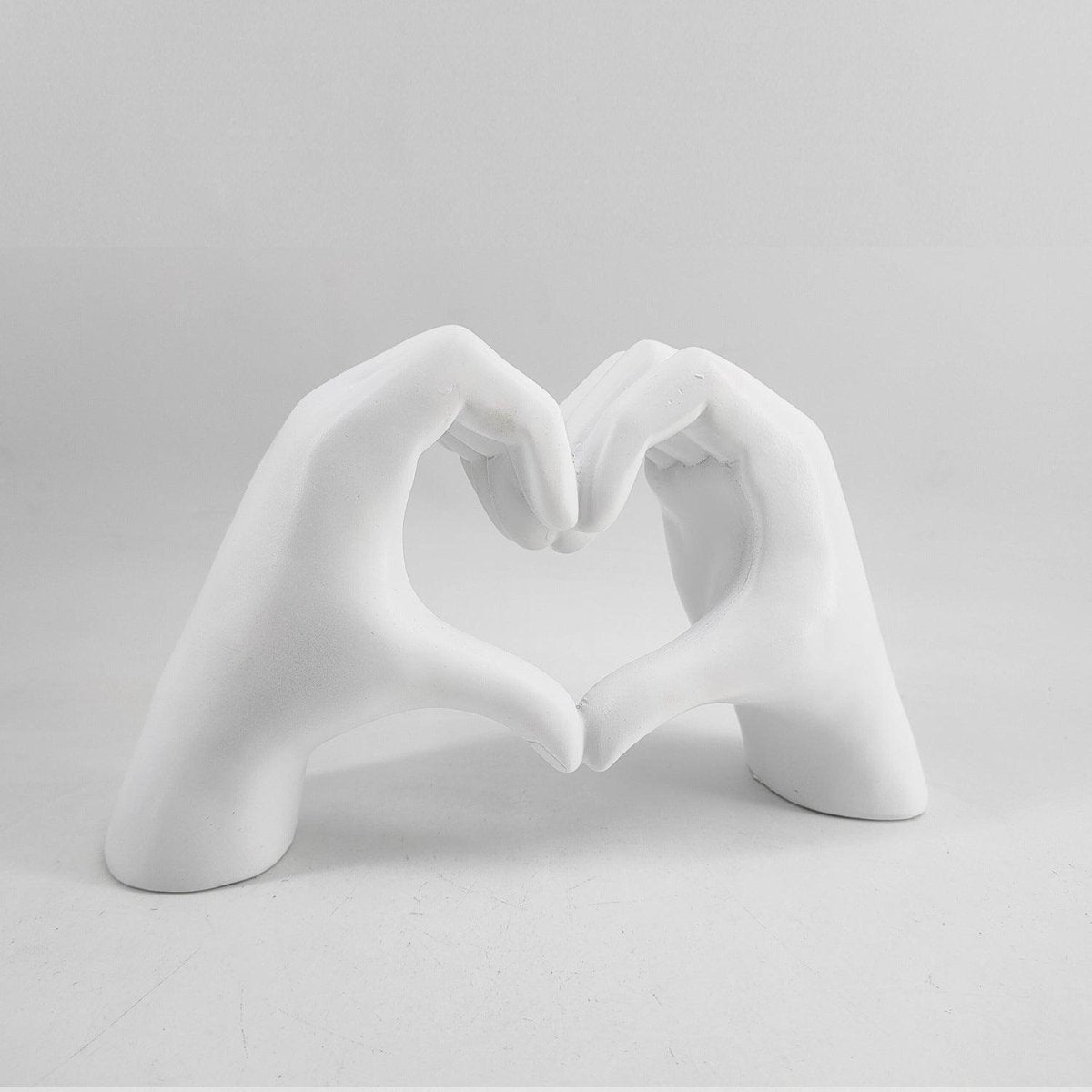 LoveSculpt – Handgefertigte Wohndekoration aus Holz mit rustikalem Charme
