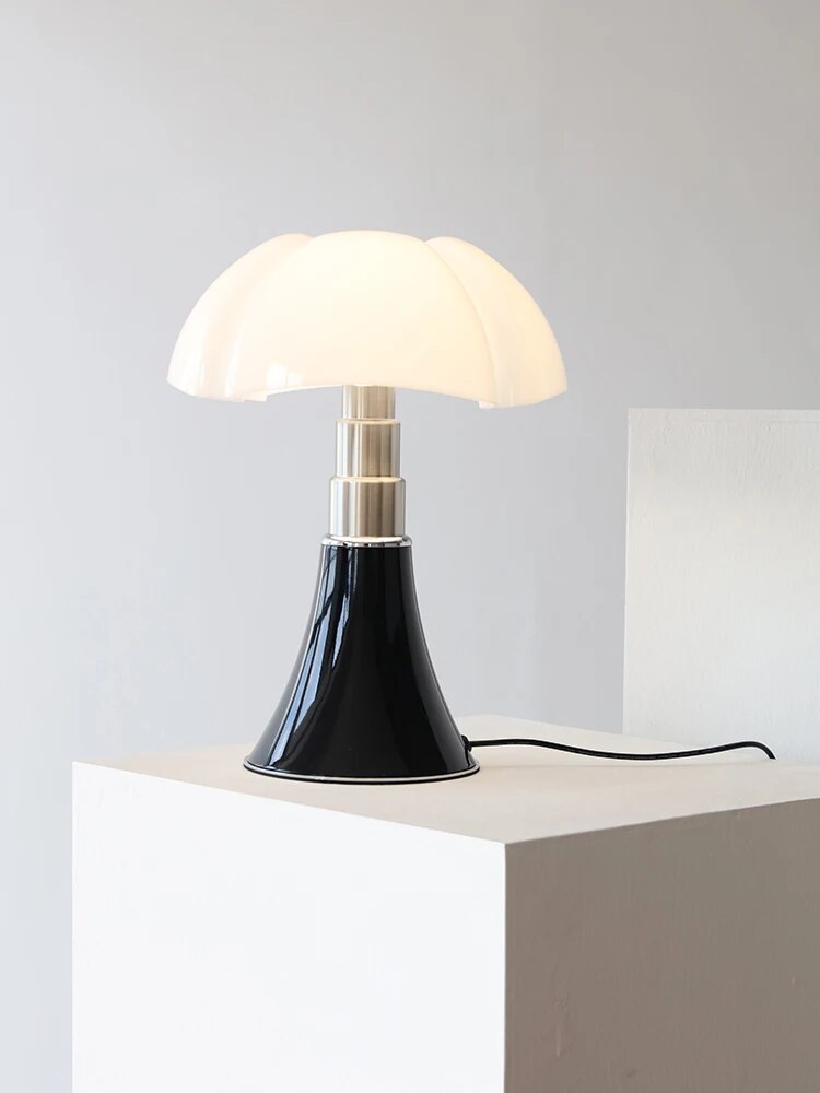 Brehn | Stilvolle Blumen Tischlampe – Fleur
