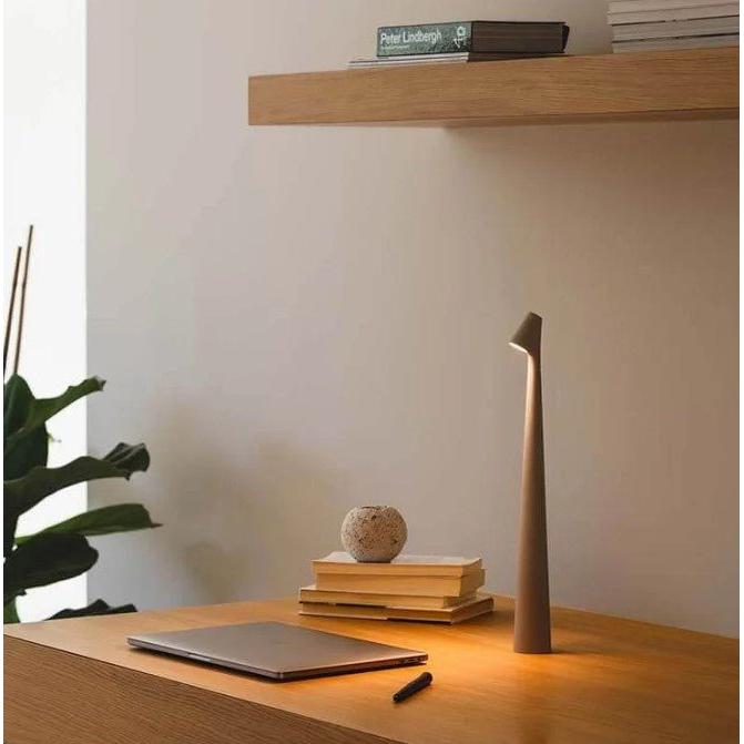 Brehn | Nordische Minimalistische LED Kabellos Tischlampe